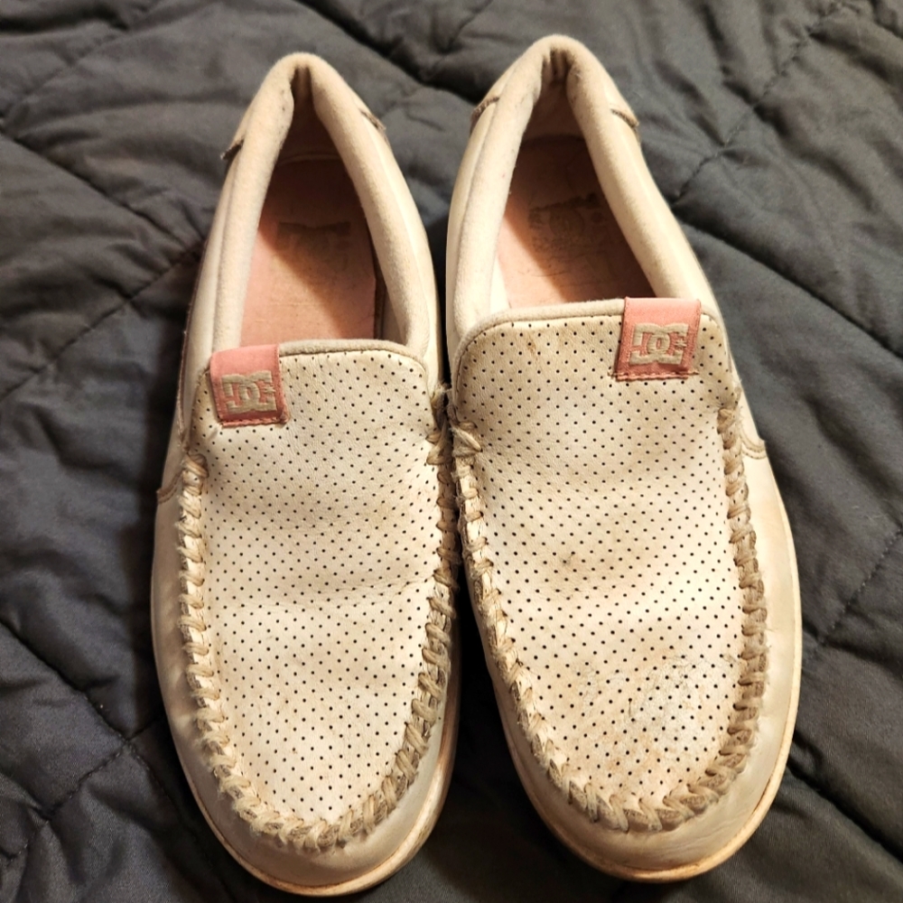 DC Slide Ons